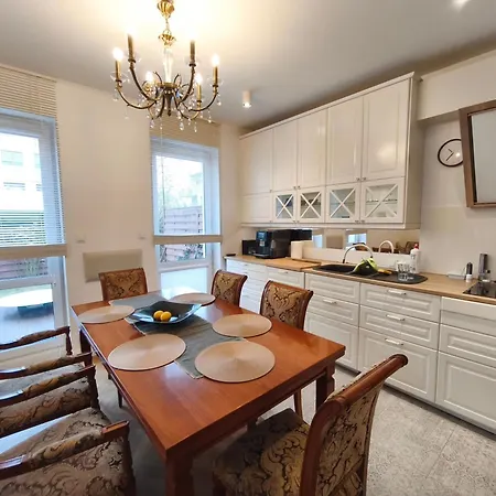 Calm Garden Near Warsaw Apartmán Jozefoslaw